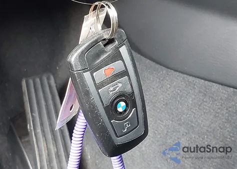 2016 BMW X4 xDrive28I z USA, uszkodzony, nr VIN 5UXXW3C54G0R22527